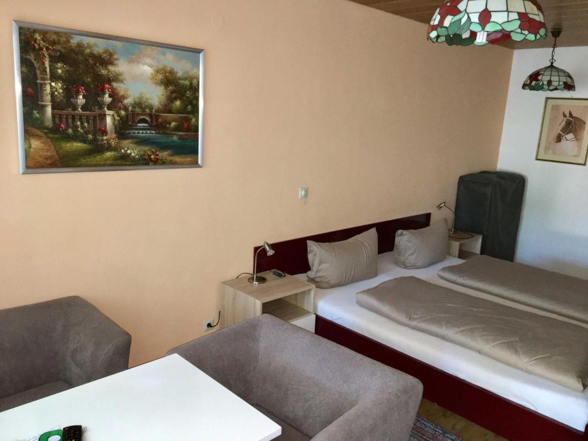 מיירסבורג Gaestehaus Am Lindenweg מראה חיצוני תמונה